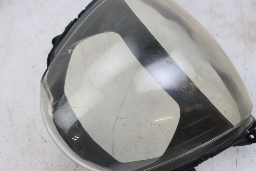 photo de TELGLAS TELLERPLAATJE PIAGGIO ZIP 2T 50 (2009 - 2019) - Bevestigingspunten