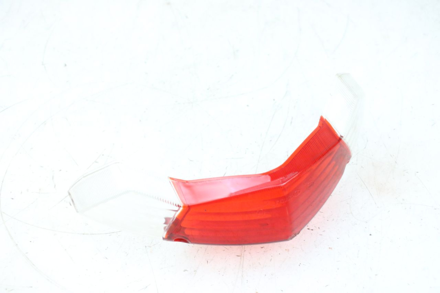 photo de ACHTERLICHTGLAS PEUGEOT KISBEE 2T 50 (2010 - 2017) - Zoom op gebruiksstaat