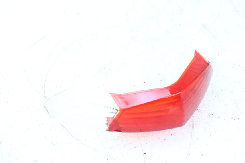 photo de ACHTERLICHTGLAS PEUGEOT KISBEE 4T 50 (2018 - 2022) - Bevestigingspunten