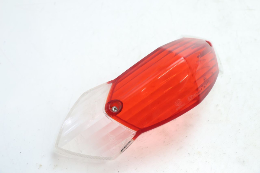 photo de ACHTERLICHTGLAS PEUGEOT KISBEE 4T 50 (2010 - 2017) - Detail van het onderdeel