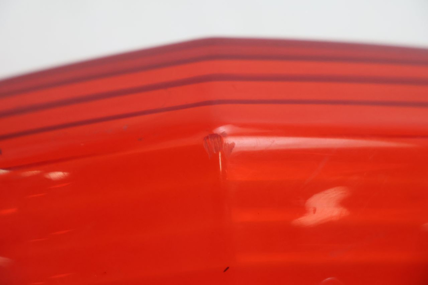 photo de ACHTERLICHTGLAS PEUGEOT KISBEE 4T 50 (2010 - 2017) - Technische close-up