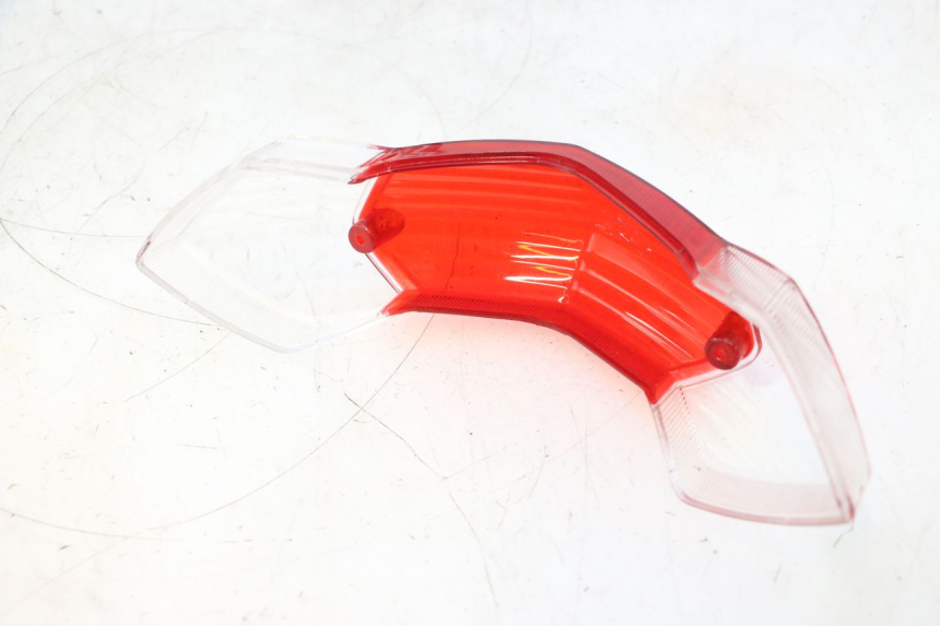 photo de ACHTERLICHTGLAS PEUGEOT KISBEE 4T 50 (2023 - 2026) - Andere kijkhoek