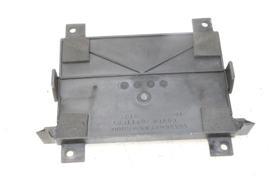 photo de BATTERIJAFDEKKING KYMCO DINK STREET 125 (2009 - 2014) - Zoom op gebruiksstaat