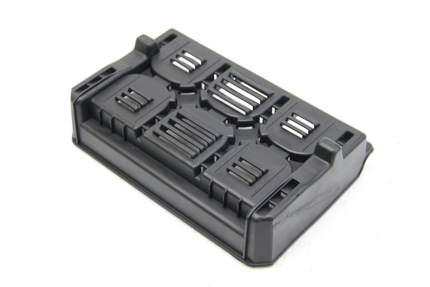 photo de ACCUAFDEKKING PEUGEOT E-VIVACITY 1 (2012 - 2018) - Detail van het onderdeel