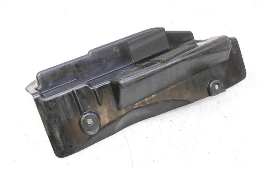 photo de BATTERIJAFDEKKING HONDA FES S-WING SWING ABS 125 (2007 - 2015) - Detail van het onderdeel