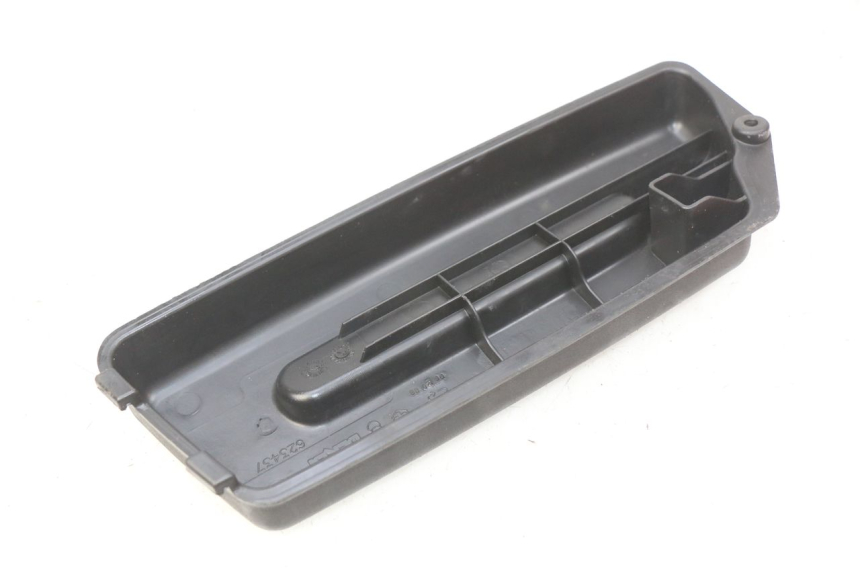 photo de BATTERIJAFDEKKING PIAGGIO FLY 2T 50 (2004 - 2017) - Detail van het onderdeel