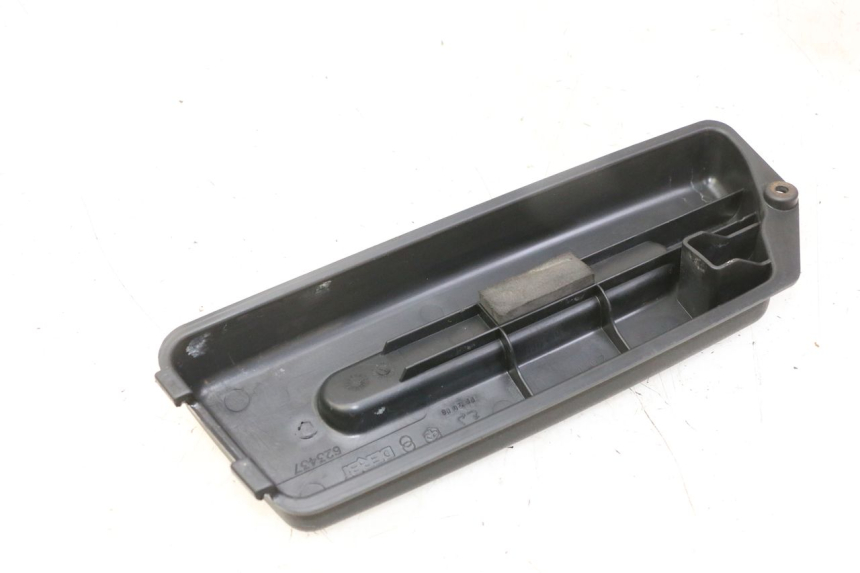 photo de BATTERIJAFDEKKING PIAGGIO FLY 2T 50 (2004 - 2017) - Andere kijkhoek