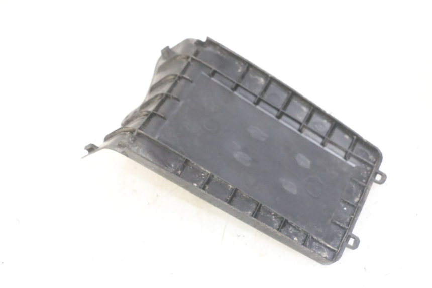 photo de ACCUAFDEKKING PEUGEOT KISBEE 4T 50 (2018 - 2022) - Detail van het onderdeel