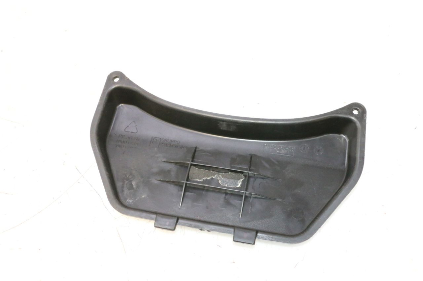 photo de BATTERIJAFDEKKING PIAGGIO LIBERTY IGET 4T 50 (2021 - 2025) - Andere kijkhoek