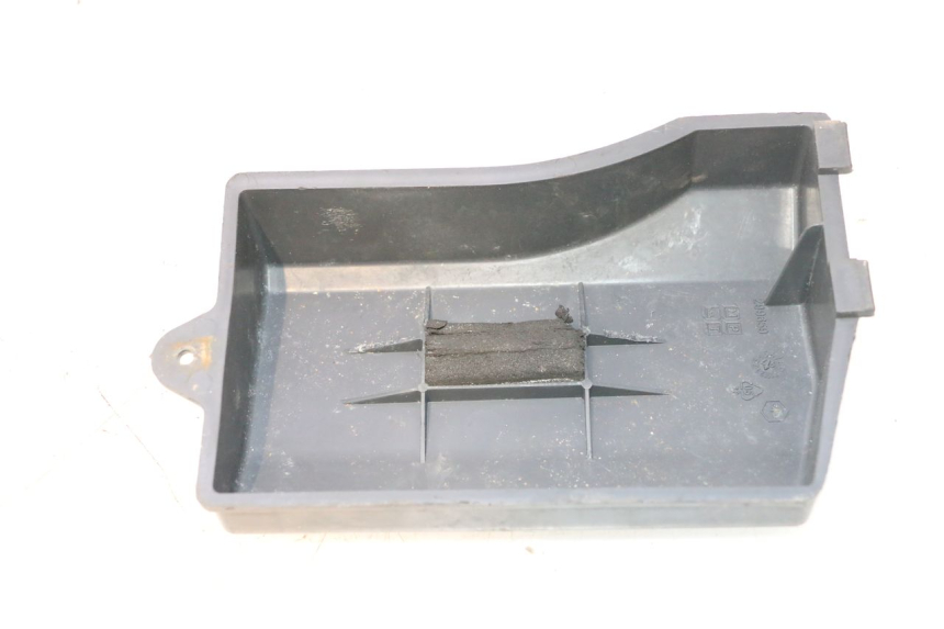 photo de BATTERIJDEKSEL PIAGGIO LIBERTY 50 (1998 - 2003) - Detail van het onderdeel