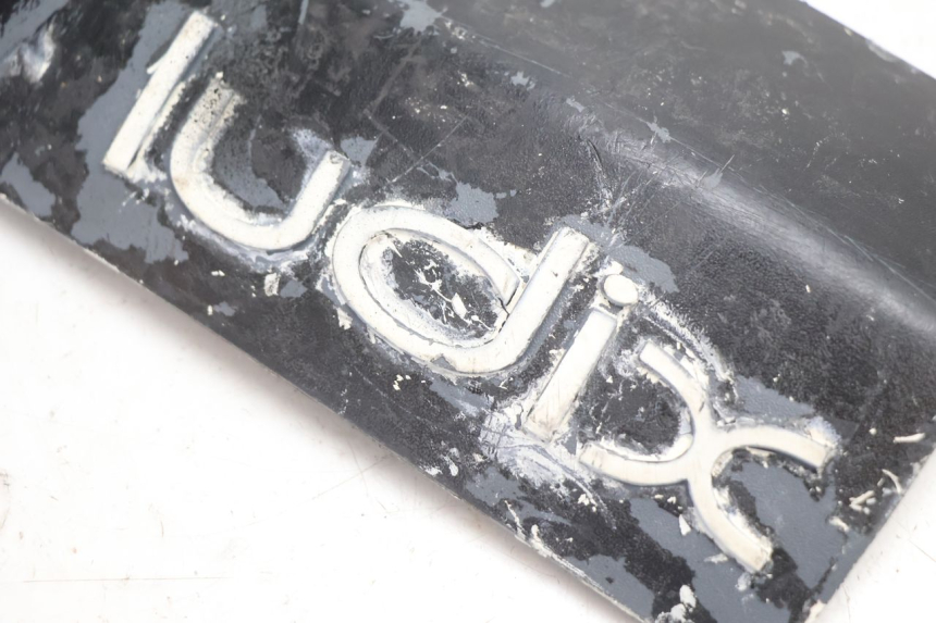 photo de ACCUBESCHERMING PEUGEOT LUDIX ONE 50 (2004 - 2006) - Detail van het onderdeel