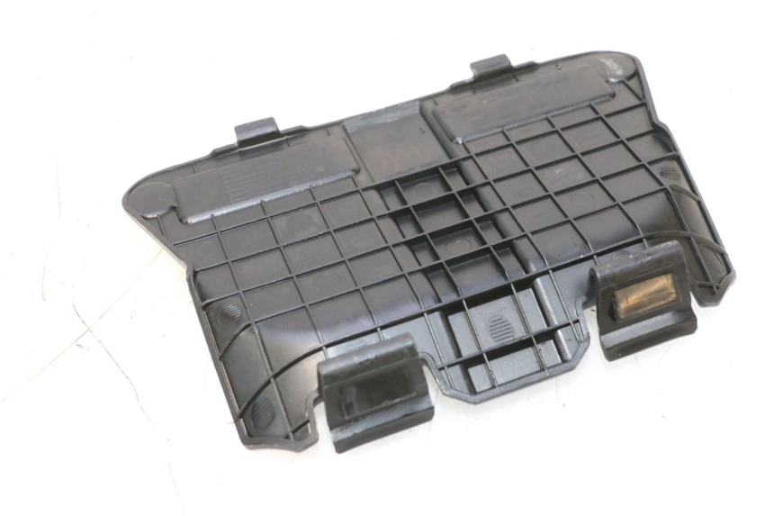photo de BATTERIJAFDEKKING HONDA PCX (JF57/JF64) 125 (2014 - 2018) - Detail van het onderdeel