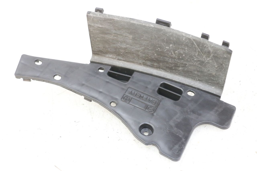 photo de ACCUAFDEKKING SUZUKI BURGMAN 125 (2007 - 2014) - Andere kijkhoek