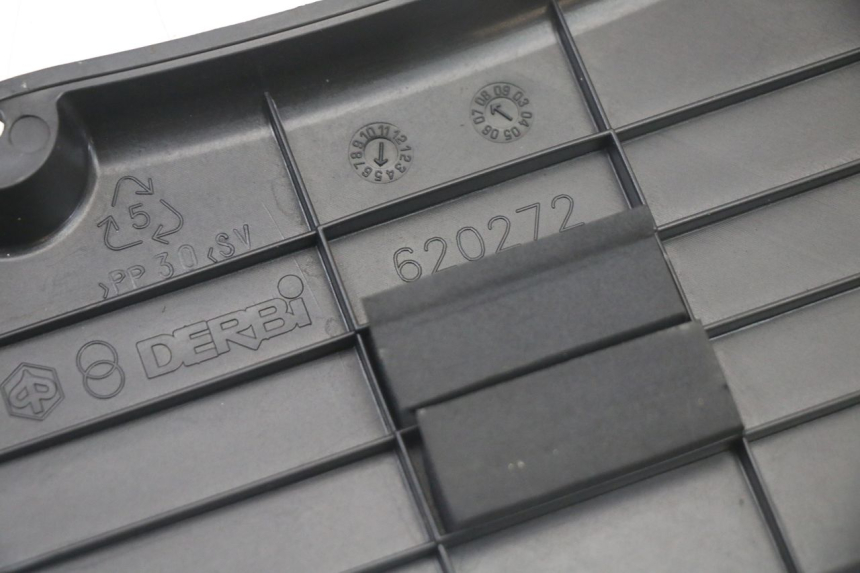 photo de ACCUAFDEKKING PIAGGIO XEVO - X EVO 125 (2007 - 2017) - Technische close-up