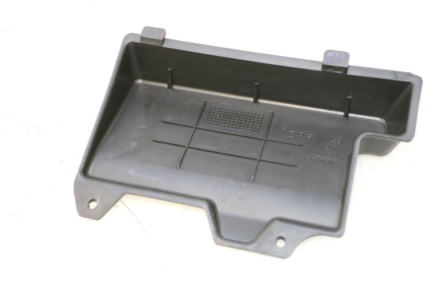 photo de BATTERIJAFDEKKING PIAGGIO ZIP 2T 50 (2009 - 2019) - Detail van het onderdeel