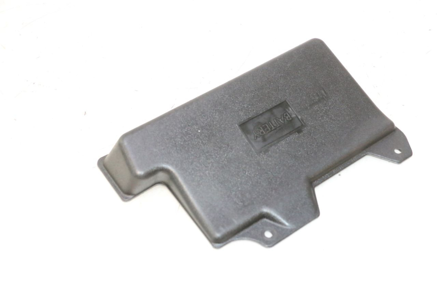 photo de BATTERIJAFDEKKING PIAGGIO ZIP 2T 50 (2009 - 2019) - Hoofdaanzicht