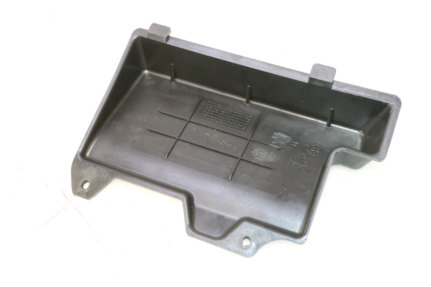 photo de BATTERIJAFDEKKING PIAGGIO ZIP 2T 50 (2009 - 2019) - Detail van het onderdeel