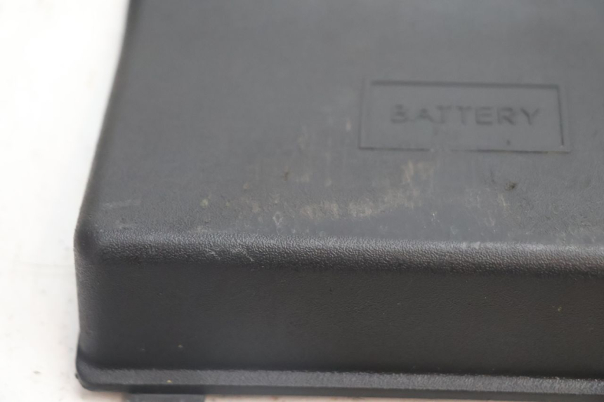 photo de BATTERIJAFDEKKING PIAGGIO ZIP 4T 50 (2018 - 2020) - Zoom op gebruiksstaat