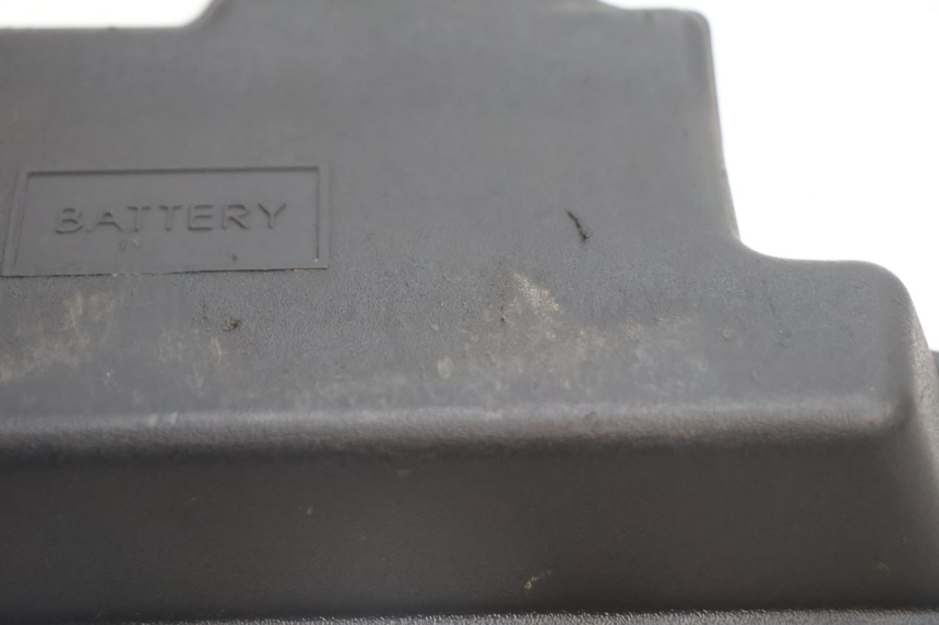 photo de BATTERIJAFDEKKING PIAGGIO ZIP 4T 50 (2018 - 2020) - Andere kijkhoek
