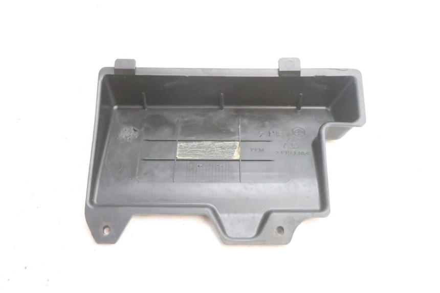 photo de BATTERIJAFDEKKING PIAGGIO ZIP 4T 50 (2018 - 2020) - Technische close-up