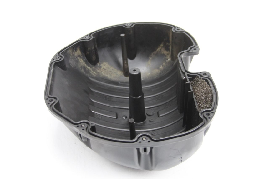 photo de LUCHTFILTERKASTDEKSEL SUZUKI GSR 600 (2005 - 2012) - Overzicht