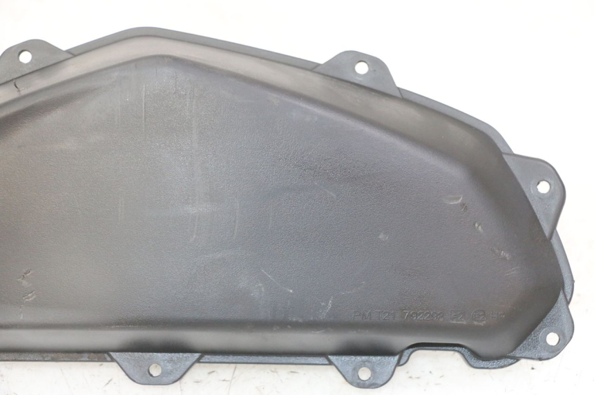 photo de LUCHTFILTERKASTDEKSEL PEUGEOT KISBEE 2T 50 (2018 - 2022) - Technische close-up