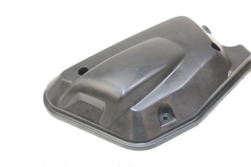 photo de LUCHTFILTERKASTDEKSEL MBK BOOSTER SPIRIT NAKED 50 (2004 - 2017) - Zoom op gebruiksstaat