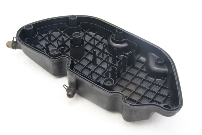 photo de LUCHTFILTERKASTDEKSEL PIAGGIO MP3 125 (2006 - 2014) - Technische close-up