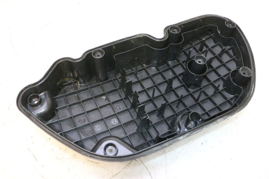 photo de LUCHTBOXDEKSEL PIAGGIO MP3 RL 250 (2006 - 2010) - Detail van het onderdeel