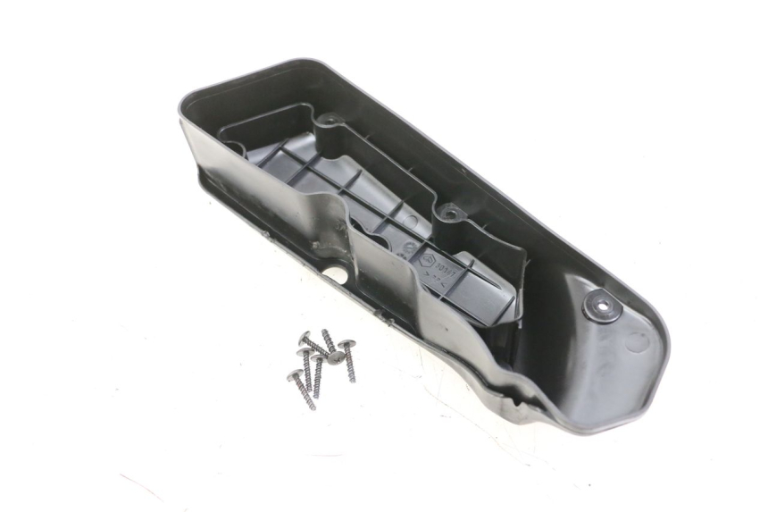 photo de LUCHTFILTERKASTDEKSEL PIAGGIO VESPA S 2T 50 (2007 - 2014) - Zoom op gebruiksstaat