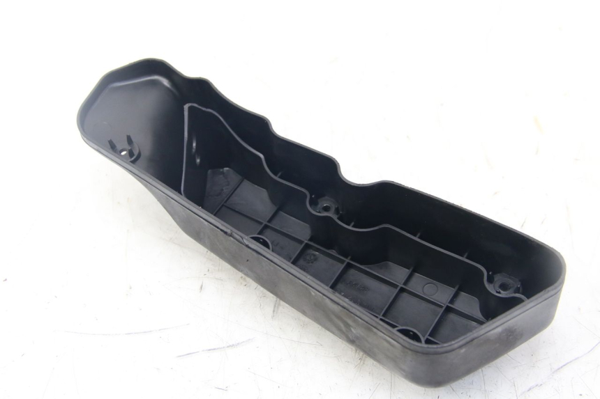 photo de LUCHTFILTERKASTDEKSEL GILERA RUNNER SP 50 (2009 - 2017) - Zoom op gebruiksstaat