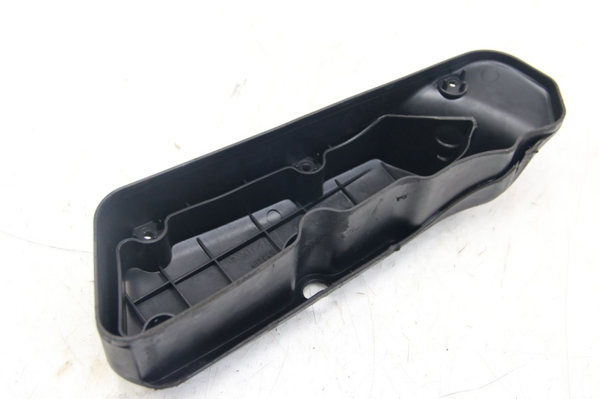 photo de LUCHTFILTERKASTDEKSEL GILERA RUNNER SP 50 (2009 - 2017) - Andere kijkhoek