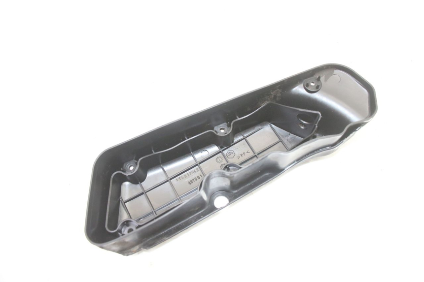 photo de LUCHTFILTERKASTDEKSEL GILERA RUNNER SP 50 (2006 - 2008) - Bevestigingspunten