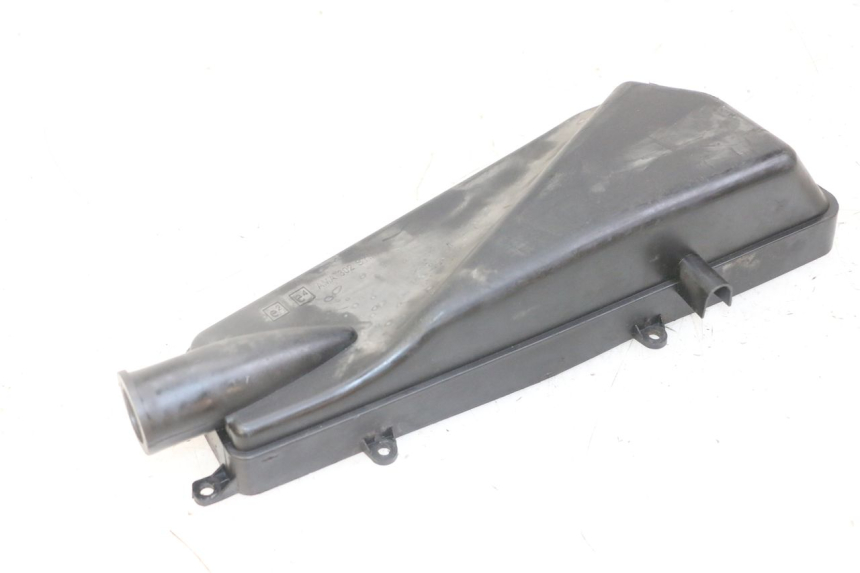 photo de LUCHTFILTERKASTDEKSEL PEUGEOT VIVACITY NEW 4T 50 (2008 - 2017) - Andere kijkhoek