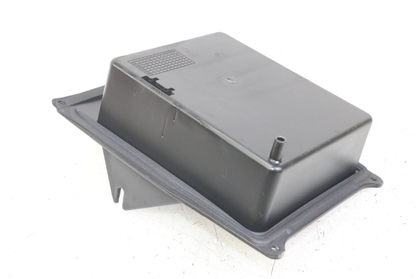 photo de LUCHTFILTERKASTDEKSEL FANTIC XM PERFORMANCE 2T 50 (2021 - 2022) - Hoofdaanzicht
