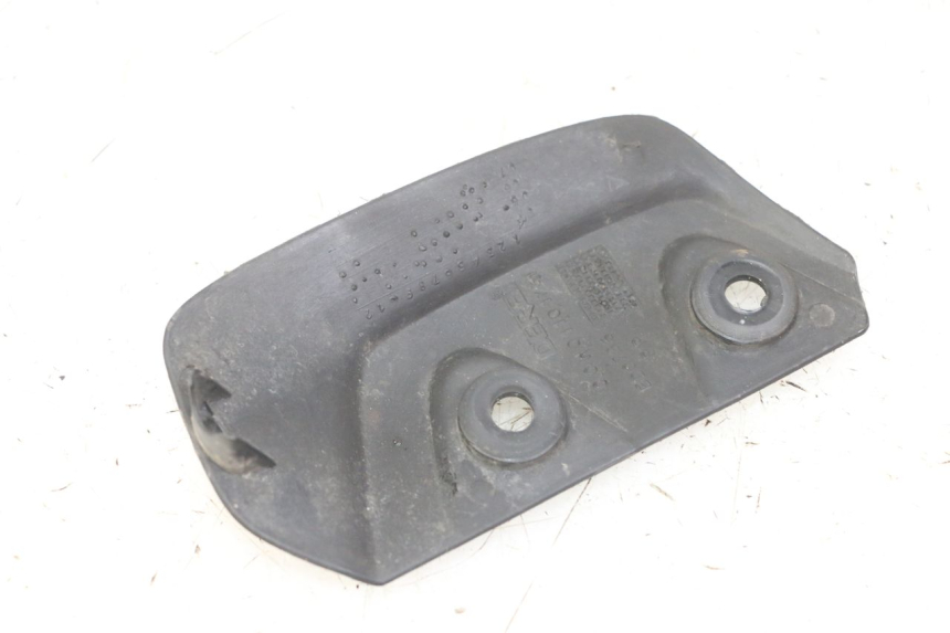 photo de RECHTER ZIJFRAMEKAP DERBI SENDA R X-TREME 50 (2006 - 2010) - Detail van het onderdeel