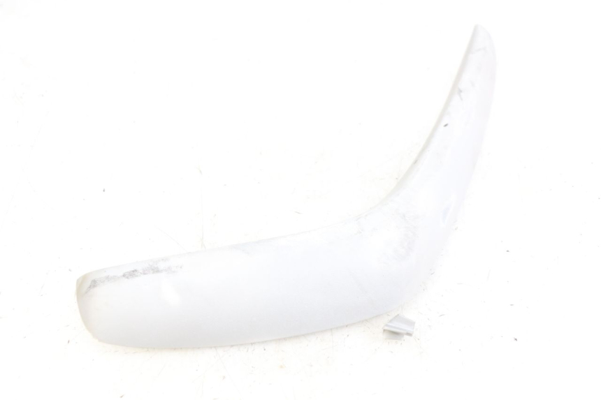 photo de RECHTER ZIJFRAMEKAP PIAGGIO FLY 2T 50 (2004 - 2017) - Hoofdaanzicht