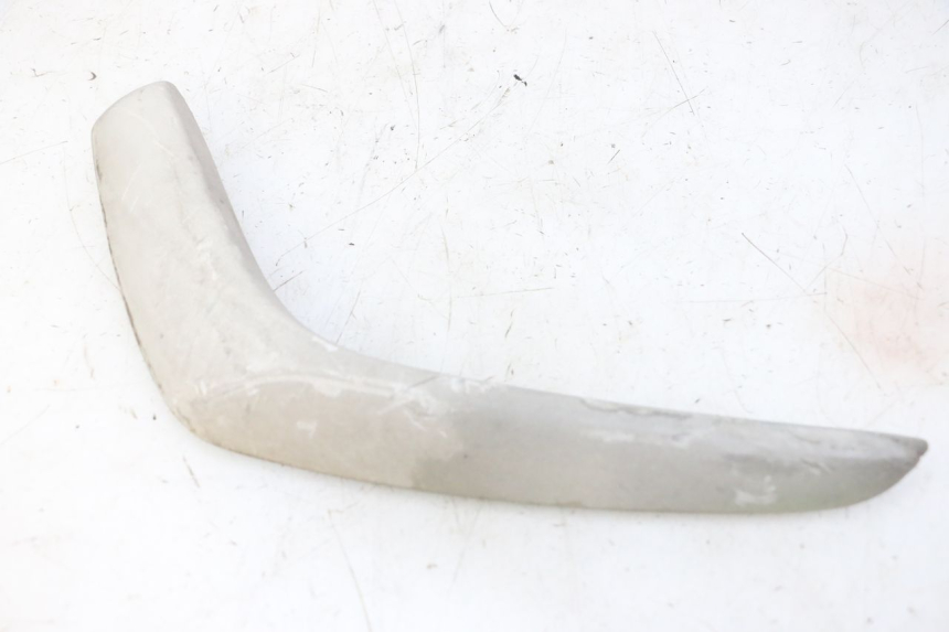 photo de RECHTER ZIJFRAMEKAP PIAGGIO FLY 2T 50 (2004 - 2017) - Hoofdaanzicht