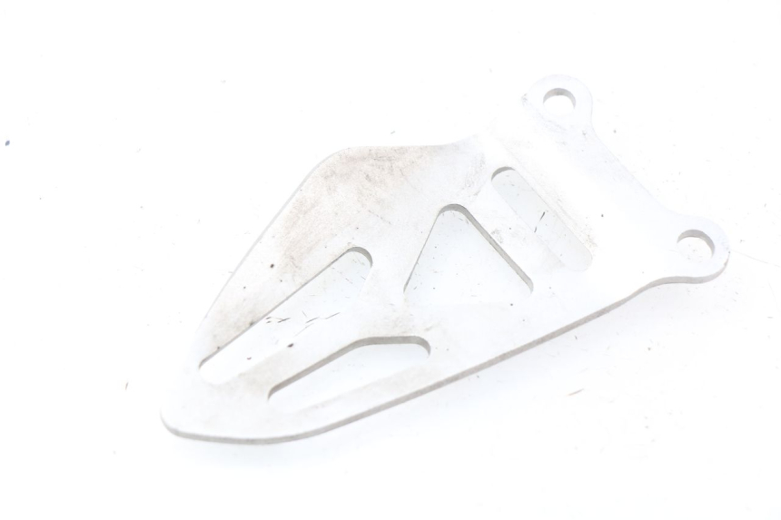 photo de RECHTER ZIJFRAMEKAP SUZUKI GSX-R GSXR 750 (2011 - 2016) - Detail van het onderdeel