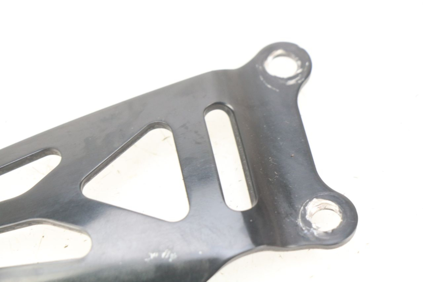 photo de RECHTER ZIJFRAMEKAP SUZUKI GSX-R GSXR 750 (2011 - 2016) - Zoom op gebruiksstaat