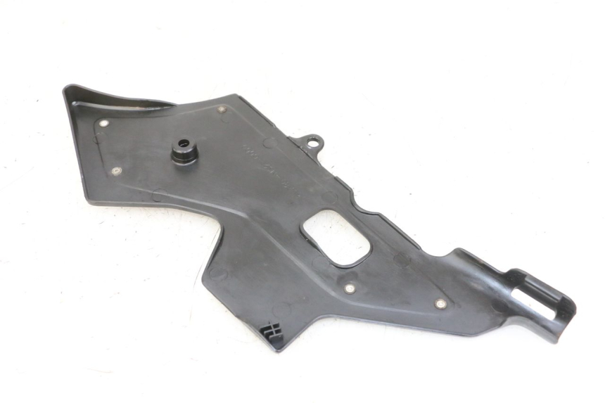photo de RECHTER ZIJFRAMEKAP HONDA CBR F 1000 (1993 - 1996) - Technische close-up
