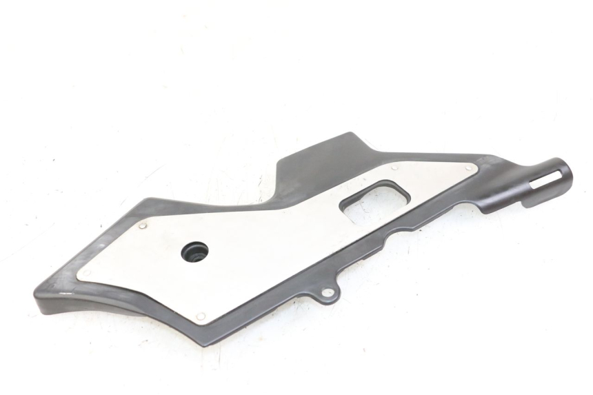 photo de RECHTER ZIJFRAMEKAP HONDA CBR F 1000 (1993 - 1996) - Overzicht
