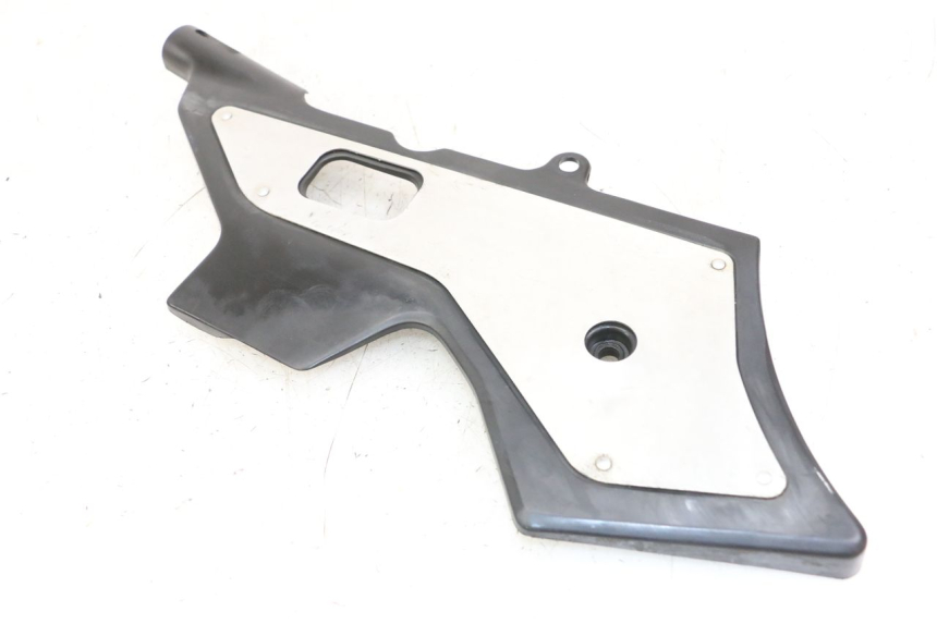 photo de RECHTER ZIJFRAMEKAP HONDA CBR F 1000 (1993 - 1996) - Bevestigingspunten
