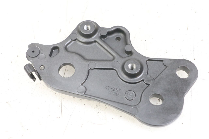 photo de RECHTER ZIJFRAMEKAP YAMAHA MT-07 MT07 ABS 700 (2014 - 2017) - Detail van het onderdeel