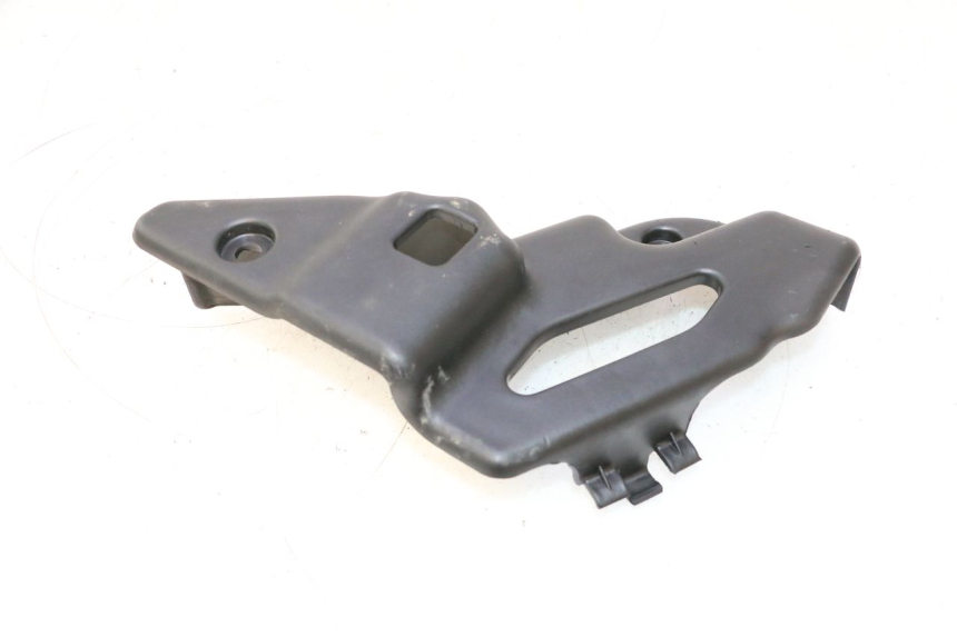 photo de RECHTE ZIJFRAMEDEKSEL KYMCO MXU R 250 (2004 - 2010) - Technische close-up
