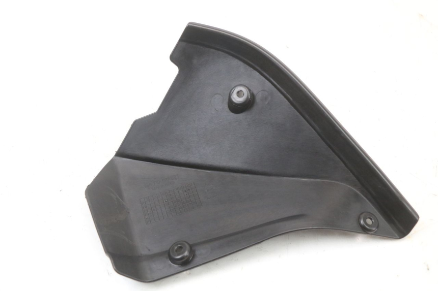 photo de RECHTER ZIJKAP CHASSIS MOTO GUZZI NORGE 8V GT 1200 (2011 - 2016) - Zoom op gebruiksstaat