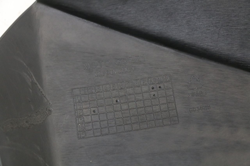 photo de RECHTER ZIJKAP CHASSIS MOTO GUZZI NORGE 8V GT 1200 (2011 - 2016) - Andere kijkhoek