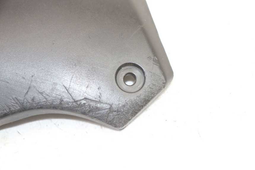 photo de RECHTER ZIJFRAMEKAP PEUGEOT STREETZONE I 2T 50 (2018 - 2020) - Andere kijkhoek