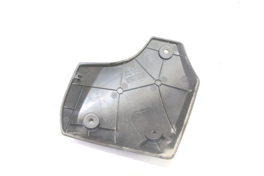 photo de RECHTER ZIJFRAMEKAP PEUGEOT STREETZONE I 2T 50 (2018 - 2020) - Technische close-up