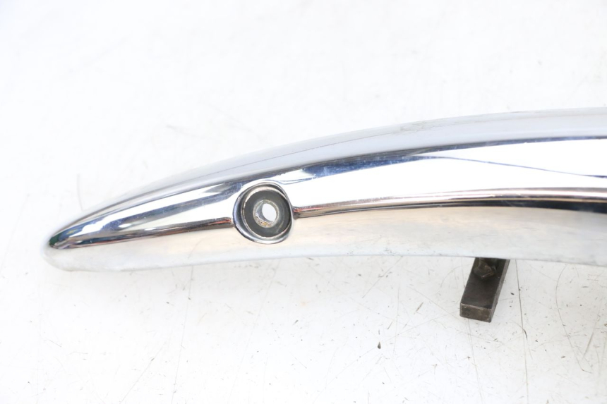 photo de RECHTER ZIJFRAMEKAP SUZUKI VL INTRUDER 125 (2004 - 2007) - Bevestigingspunten